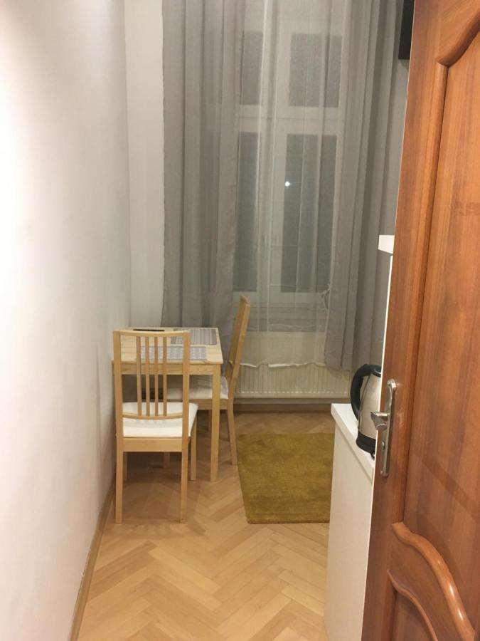 Main Square Apartaments Krakau Buitenkant foto